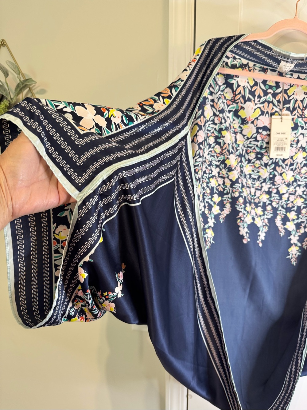A New Day Coccoon Kimono - Picture 4 of 5